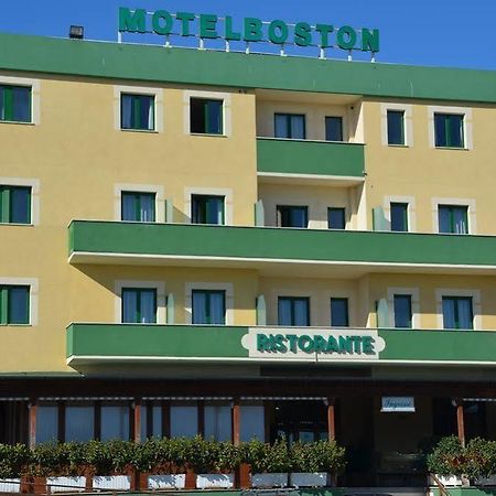 Motel Boston Silvi Marina Ngoại thất bức ảnh