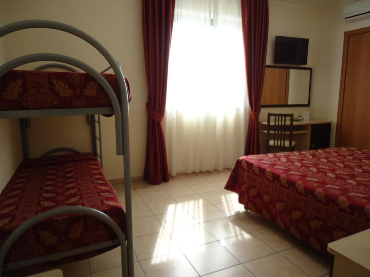 Motel Boston Silvi Marina Ngoại thất bức ảnh